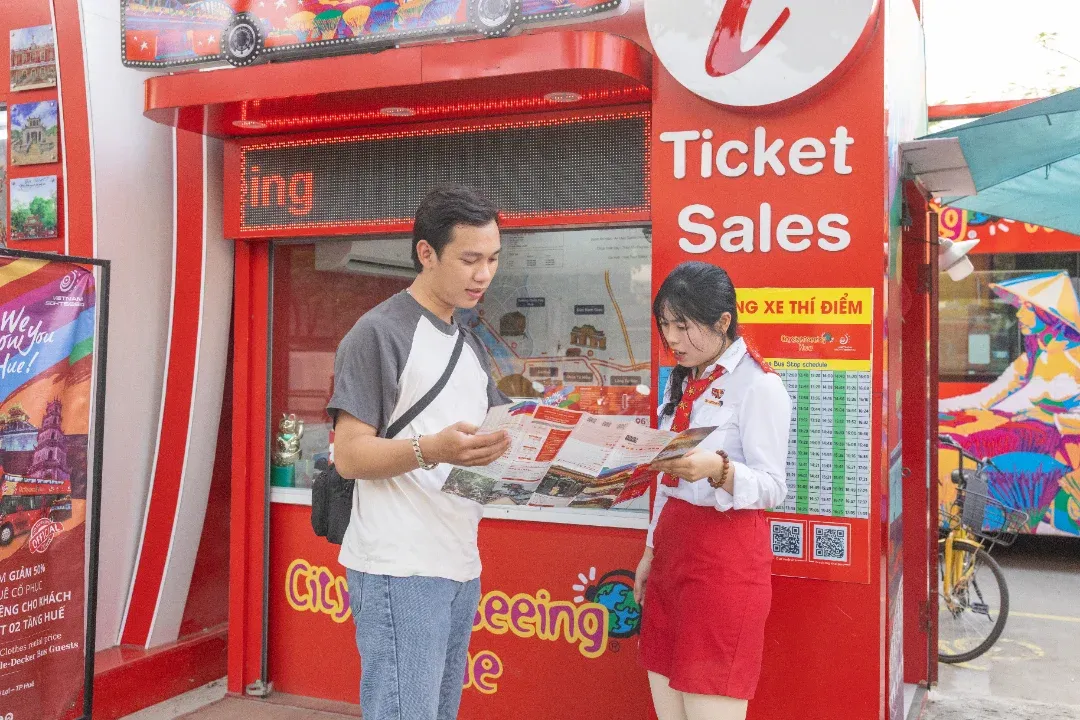 Điểm bán vé trực tiếp 49A Lê Lợi – bến Tòa Khâm, TP Huế.